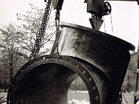 Druga połowa lat trzydziestych. przygotowanie odlewu do wysyłki, na potrzeby rozbudowy kanalizacji Warszawy.