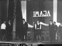 Rok 1965. program artystyczny z okazji święta 1 Maja.
