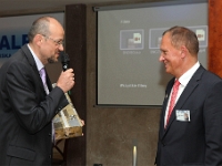 Gratulacje z okazji jubileuszu 175-cio lecia składa przedstawiciel żywieckich zakładów "Śrubena" Pan Tadeusz Jopek.