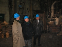 Wizyta Didier Frot'a (w środku) - vice-prezesa grupy CF2M w METALPOLU. 18 listopada 2003 r.