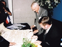 Uroczyste podpisanie aktu inauguracyjnego METALPOLU. Maj 2000 r.